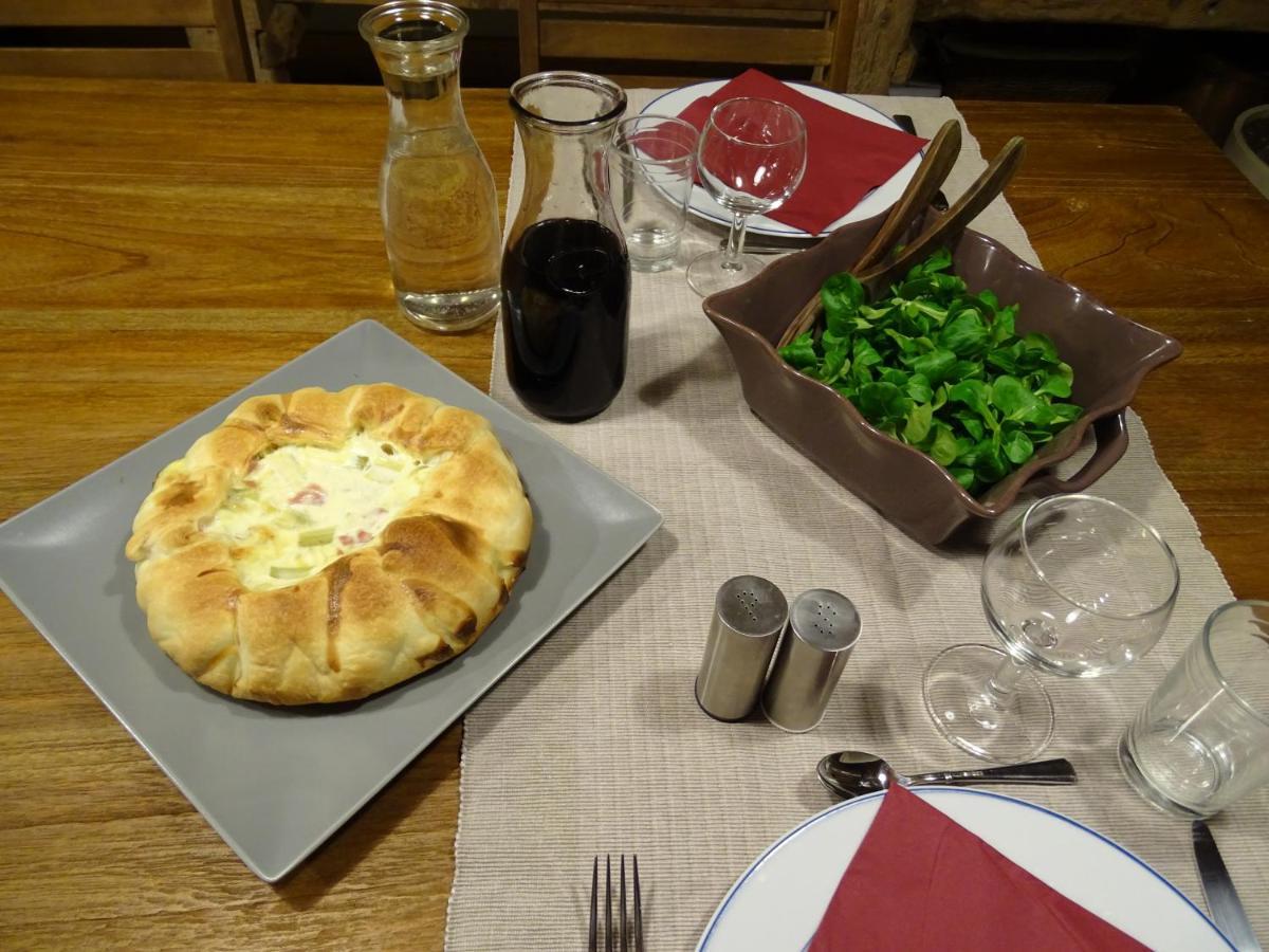 Saint-JeuresLa Ferme De Madelonnet住宿加早餐旅馆 外观 照片